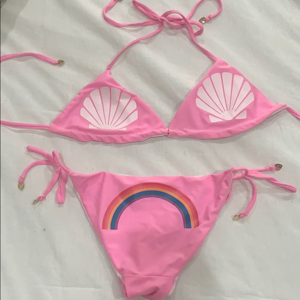 Wildfox super cute and fun reversible bikini
